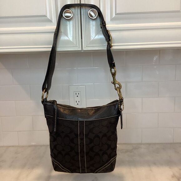 Coach Jacquard Signature Logo Convertible Crossbody Small Bucket Bag (#1) - Picture 1 of 16